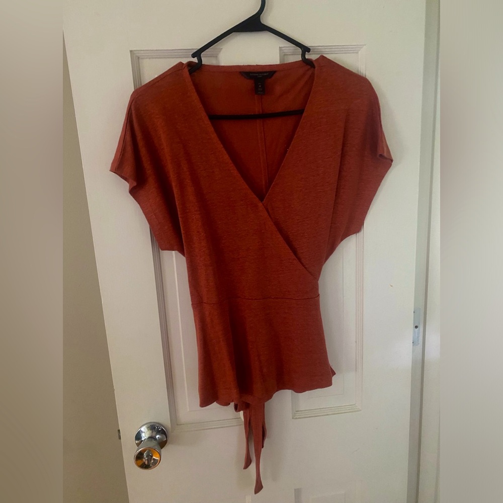 Banana Republic Linen Top 🧶